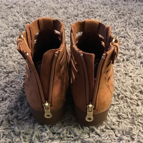 American Eagle booties - Picture 5 of 7